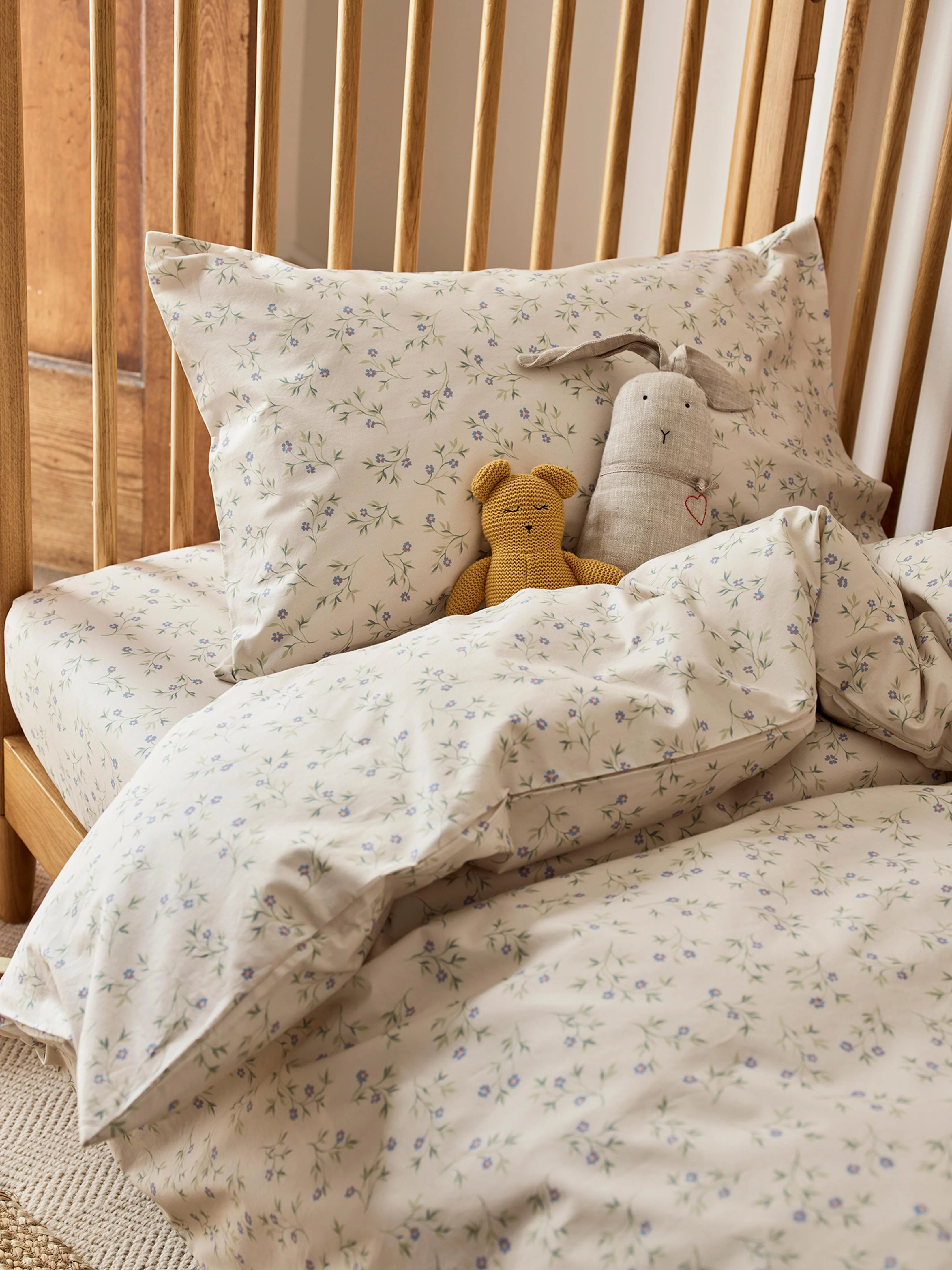 Cream Spring Sprig Kids Floral Cotton Bedding Set - Image 4