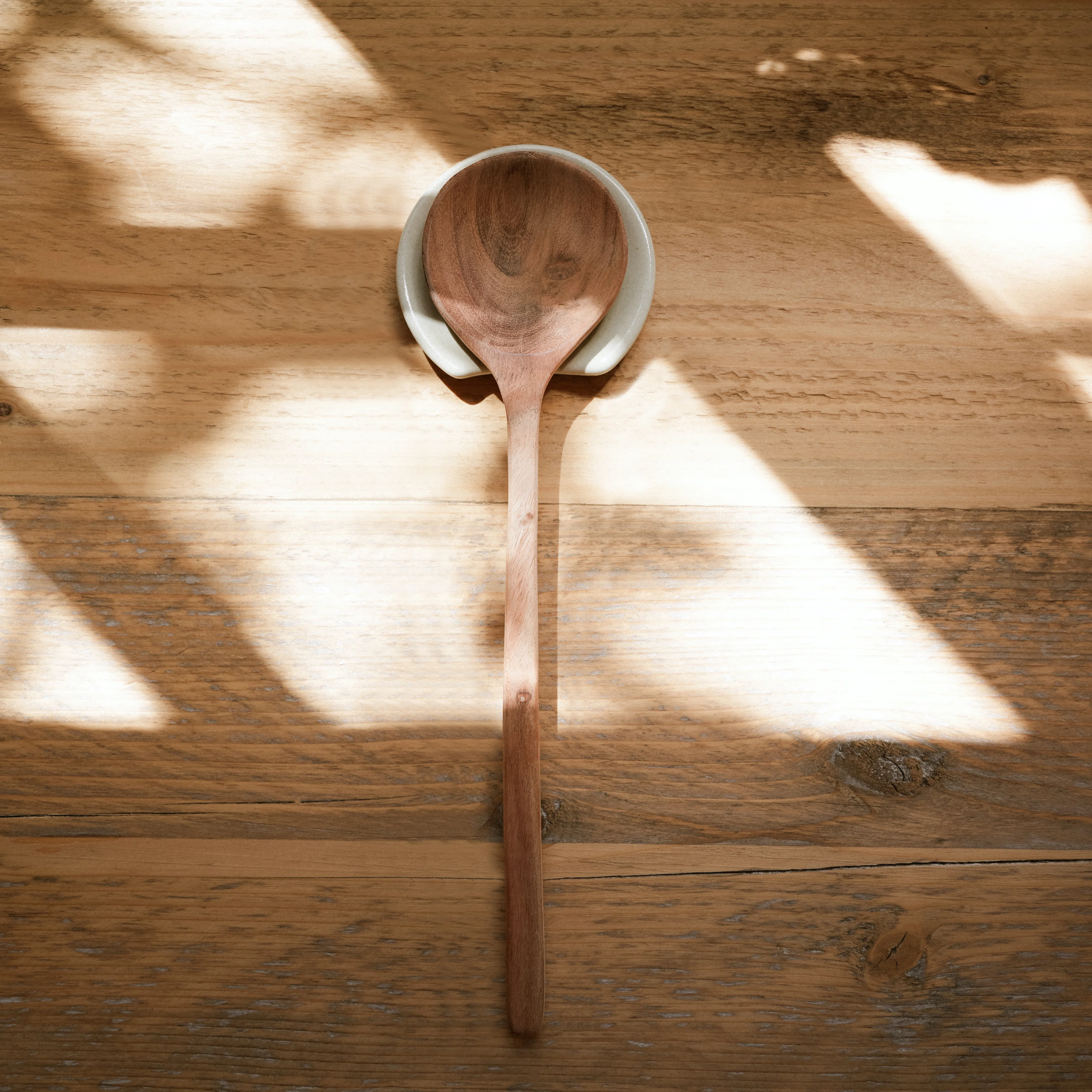 Natural Acacia Wood Round Spoon - Image 2