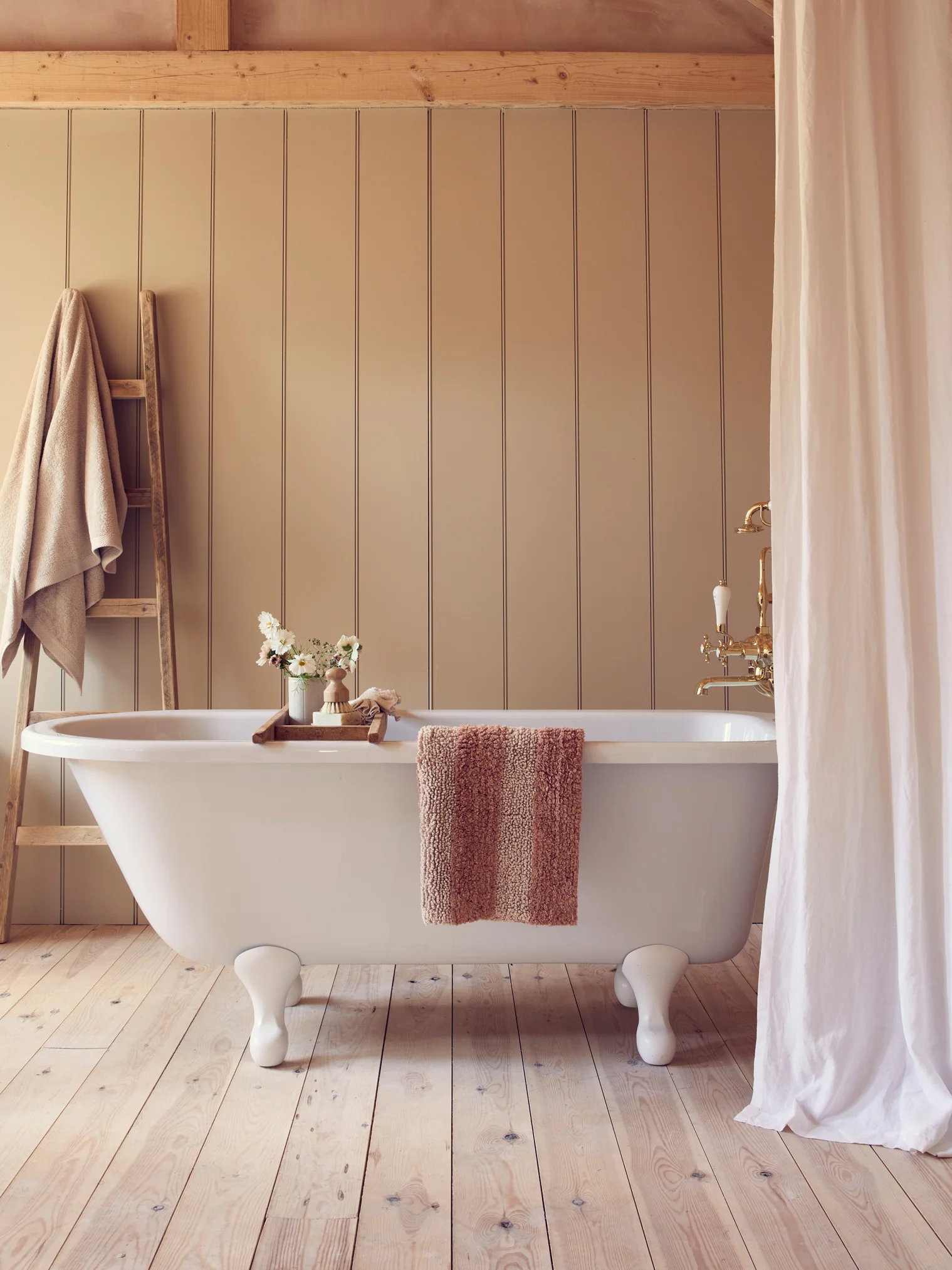 Sand Shell Pembroke Stripe Cotton Bath Mat - Image 2
